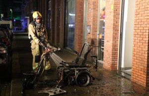 Scootmobiel vliegt in brand en zorgt voor flinke schade Scheveningen