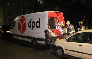 Bestelbus in brand gestoken Assumburgweg Den Haag