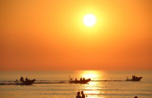 Zoektocht naar vermiste Pool na uren zonder resultaat Strand Monster