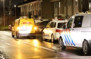 Koerier van DHL overvallen op straat Sartrezijde Zoetermeer