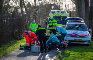 Hulpdiensten en Traumahelikopter voor gevallen fietser Molenweide Maasland