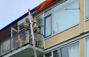 Zonwering van gevel geblazen Brugsmastraat Vlaardingen