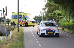Fietster zwaargewond na ongeval; tegenpartij rijdt door Tramkade Schipluiden