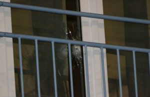 Politie start onderzoek na beschieting Loevesteinlaan Den Haag