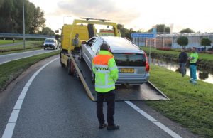 Verkeerschaos door kop-staart aanrijding Westlandroute Honselersdijk