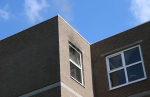 Woning zwaar beschadigd door brand Korvezeestraat Delft