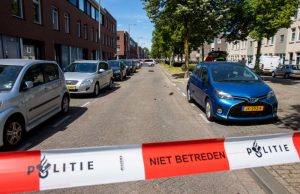 63-jarige man overleden na aanrijding, 18-jarige bestuurder aangehouden Carnissesingel Rotterdam