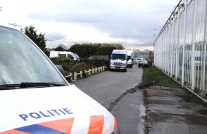 600 kilo illegaal vuurwerk en hennep gevonden Sprongenloet Honselersdijk