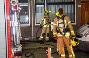 Brandlucht in woning blijkt veroorzaakt door industrie Sweelinckstraat Vlaardingen