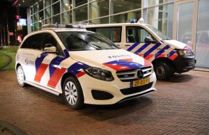 Man gewond na steekpartij voor Station Holland Spoor Den Haag