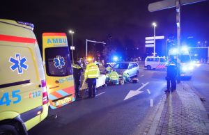Fietser flink gewond bij aanrijding met auto Zuid-Hollandlaan Den Haag