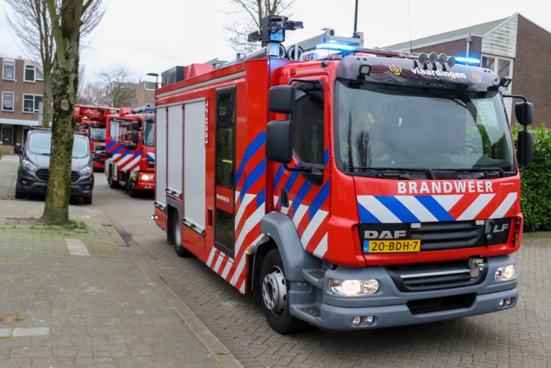 Bewoner blust brand in de meterkast. Hang een rookmelder oo nabij de meterkastdeur en zorg ervoor om een brandblusser, zoals een sprayblusser, in huis te hebben!