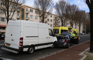 Meerdere gewonden bij aanrijding Erasmusweg Den Haag