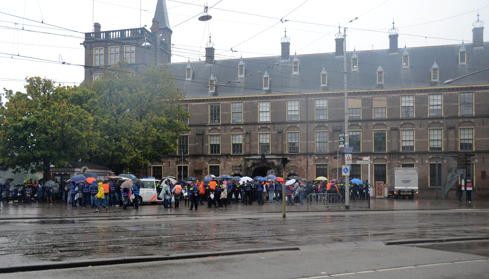 16 september Duizenden agenten in Den Haag voor CAO acties