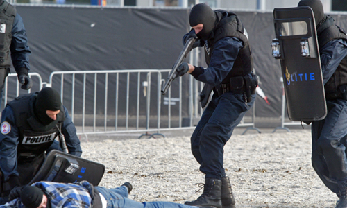 politie-arrestatieteam83