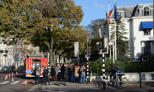 22 oktober Verwarde man zorgt voor massale inzet hulpdiensten Poolse ambassade Den Haag