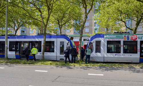 tram vs tram Loosduinsekade hoek Monstersestraat 0010