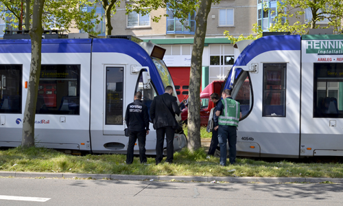 tram vs tram Loosduinsekade hoek Monstersestraat 0011
