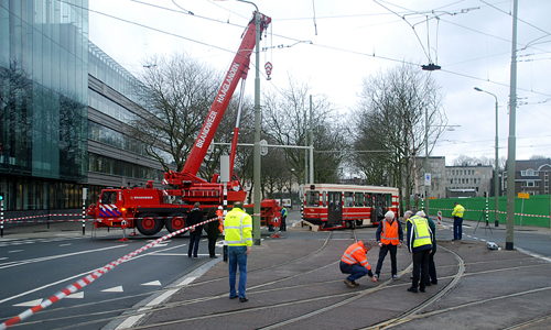 24 december Persoon onder tram Harstenhoekweg Den Haag