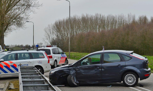 3 april Drie personen zwaargewond na aanrijding Noordweg Pijnacker