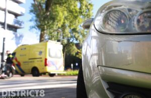 Gewonde bij aanrijding tussen auto en fietser op ‘horror-rotonde’ Martinus Nijhofflaan Delft