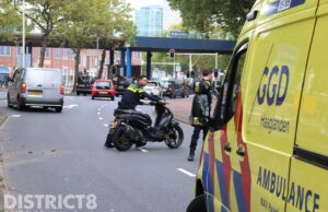 Motorrijder ten val en naar ziekenhuis Binckhorstlaan Den Haag