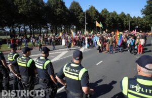 Lange dag met demonstraties van Extinction Rebellion A12 Den Haag