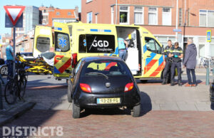 Scooterrijder gewond na botsing met sleepkabel Westduinweg Den Haag