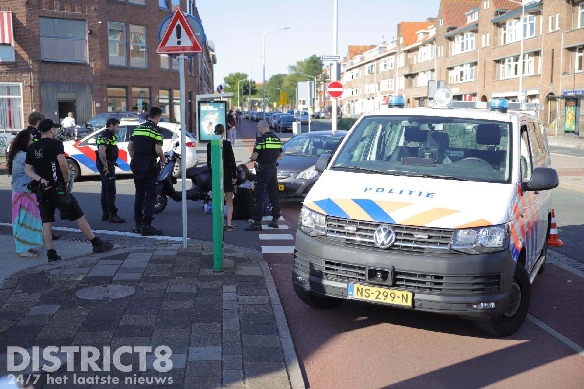 Scooterbestuurder gewond na botsing met auto Statenlaan Den Haag