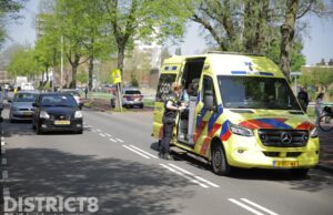 Plotseling overstekend kindje geschept door auto Bouwlustlaan Den Haag