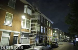 Steiger dreigt om te vallen Hoog Buurlostraat Den Haag