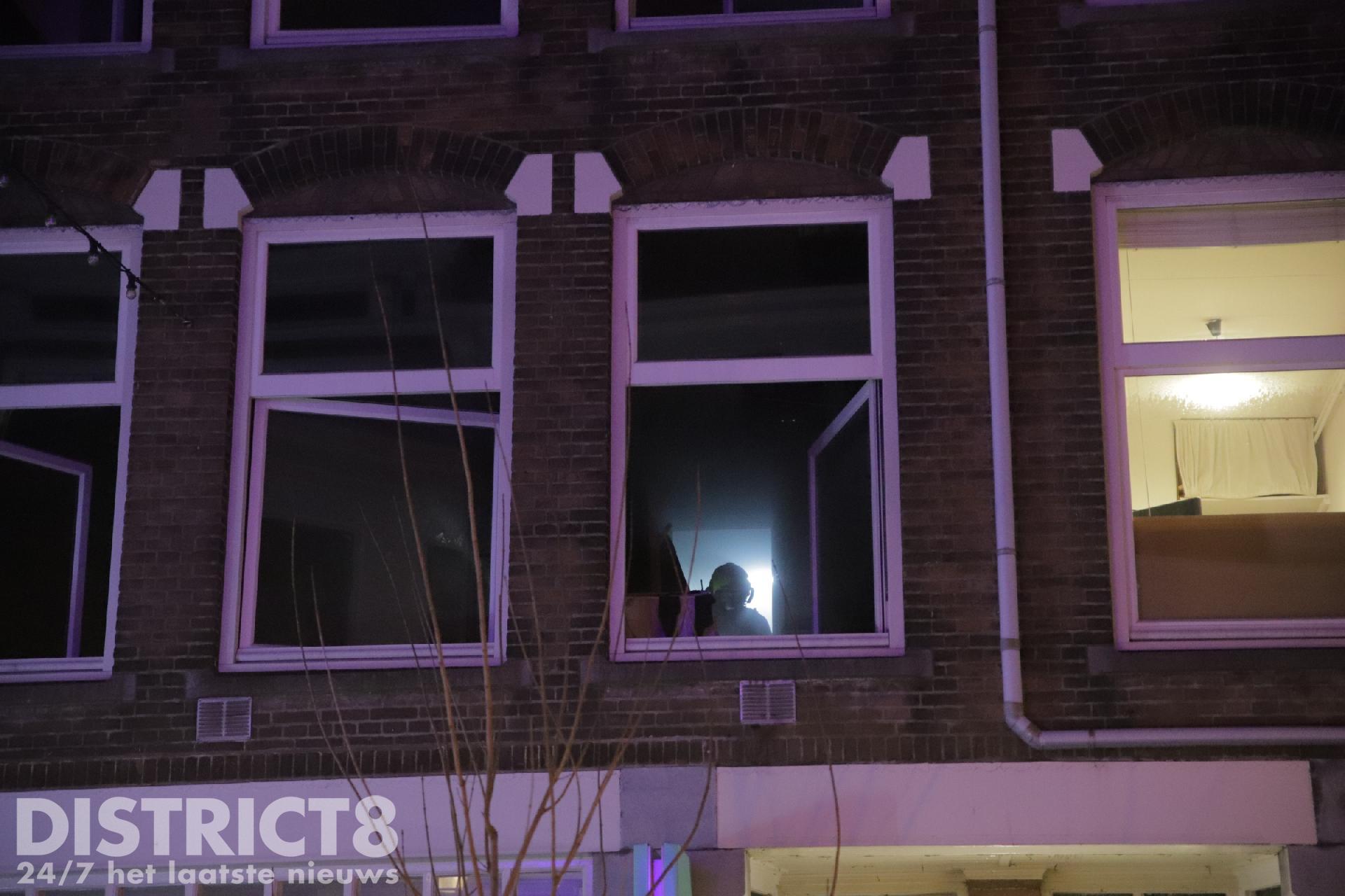 Brandweer Redt Bewoners Bij Woningbrand Boekhorststraat Den Haag ...