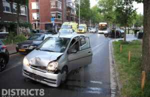Meerdere gewonden bij flinke aanrijding Thorebeckelaan Den Haag