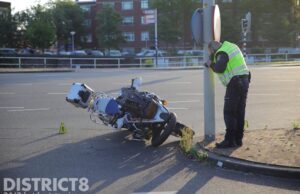 Drie mannen opgepakt na crash met gestolen motor Veluweplein Den Haag